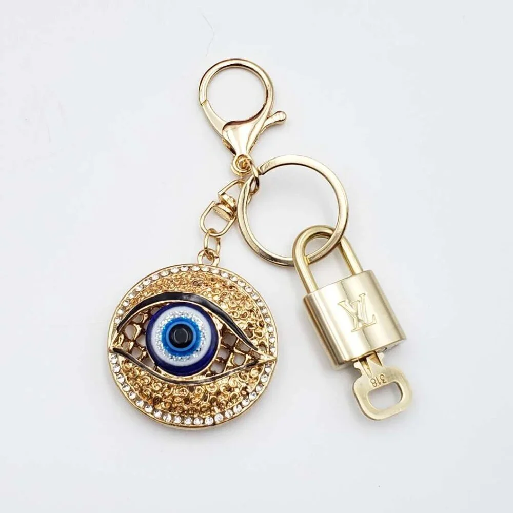 LV Authentic Gold Padlock 🔒 Key Set w/ Unbranded Evil Eye Keychain Charm